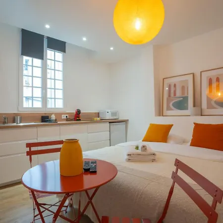 Neuf 3eme Metro Etienne Marcel Apartman *
